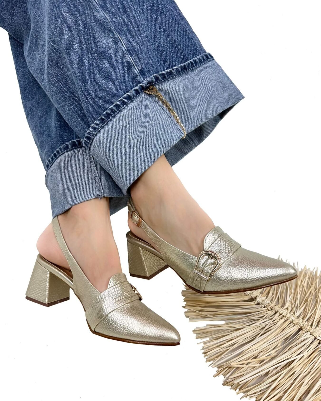 Tacón Belinda Dorado