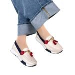 Mocasin Georgina Beige Azul Rojo