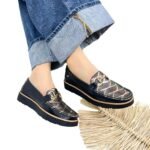 Mocasin Danna Negro Oro Ondas